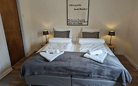 Railside Track Apartment